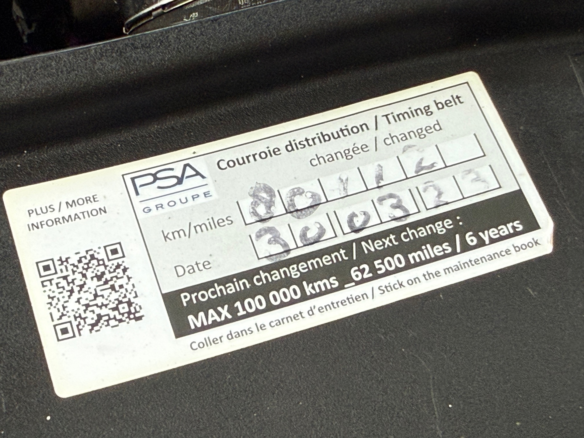 48554881-27.jpg
